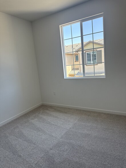 Building Photo - 32670 Ventura Ln