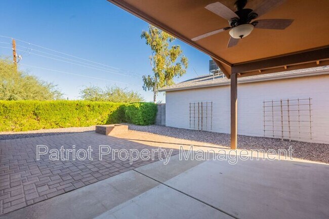 Building Photo - 821 N 87th Pl