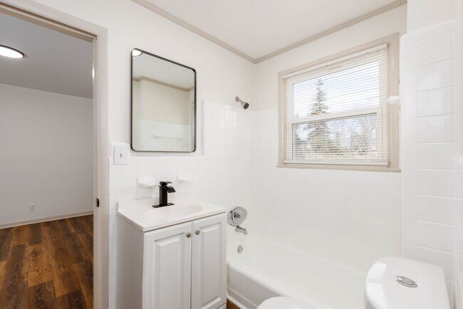 Building Photo - 3 Bedroom, 2 Bath in Birmingham