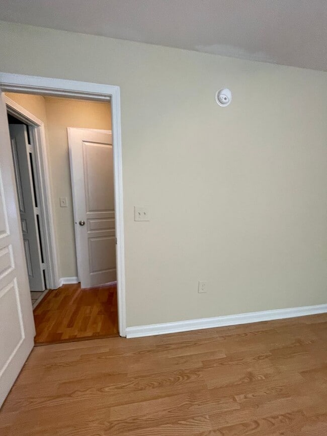 Building Photo - 07-204 Fattouh