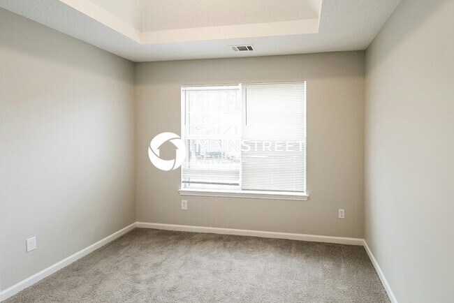 Building Photo - 4 Bedroom Pet-Friendly Home in DECATUR, GA with Main Street Renewal