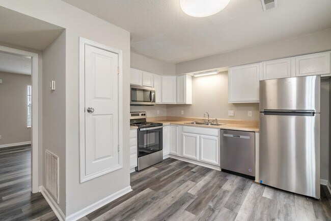 Building Photo - 4741 Scepter Way