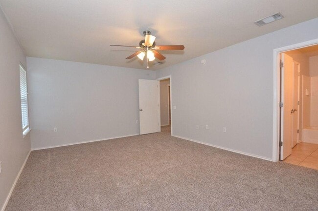 Building Photo - 7421 Elk Pass Dr