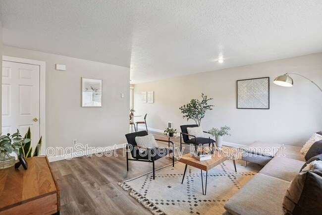 Building Photo - 5724 SE 83rd Ave