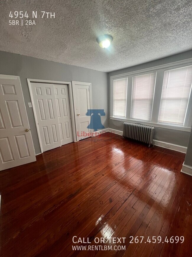 Building Photo - 4954 N 7th-