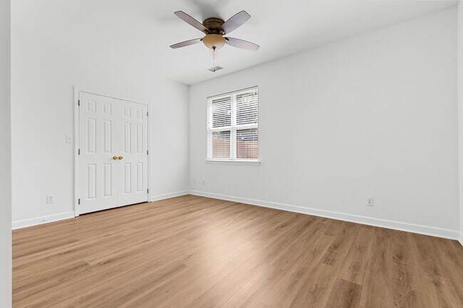 Building Photo - Move-In Ready 3-Bed Home in Villages at Ha...