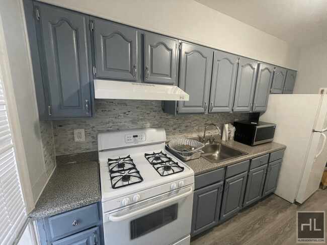 Building Photo - 1 bedroom in BROOKLYN NY 11213