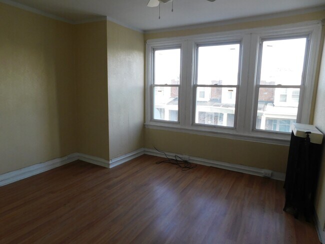 Building Photo - 5341 Hadfield St