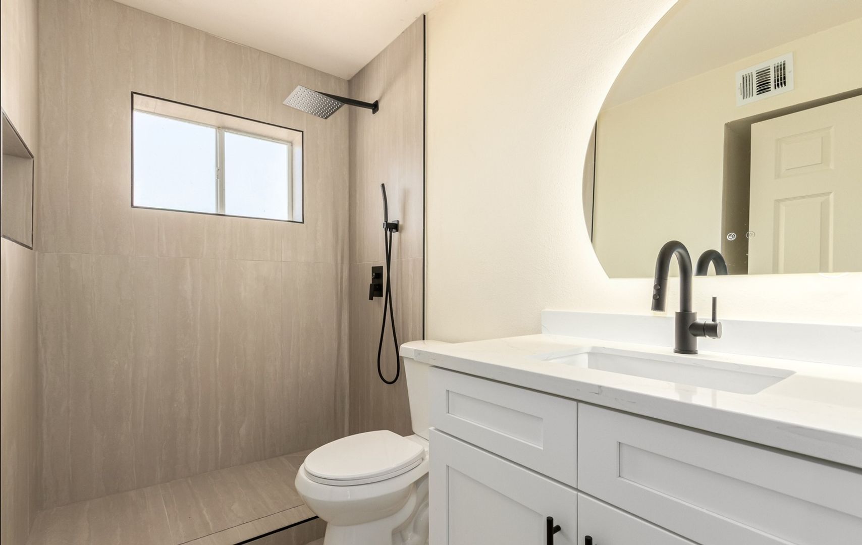 Building Photo - 12613 N 29th Ave