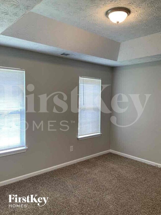 Building Photo - 675 Conisburgh Ct