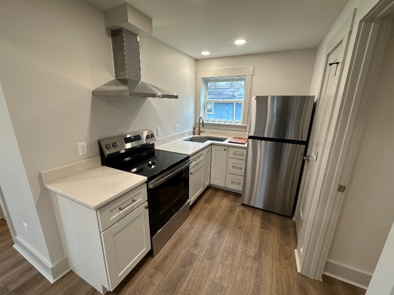 Building Photo - 3115 Rockmeade Dr
