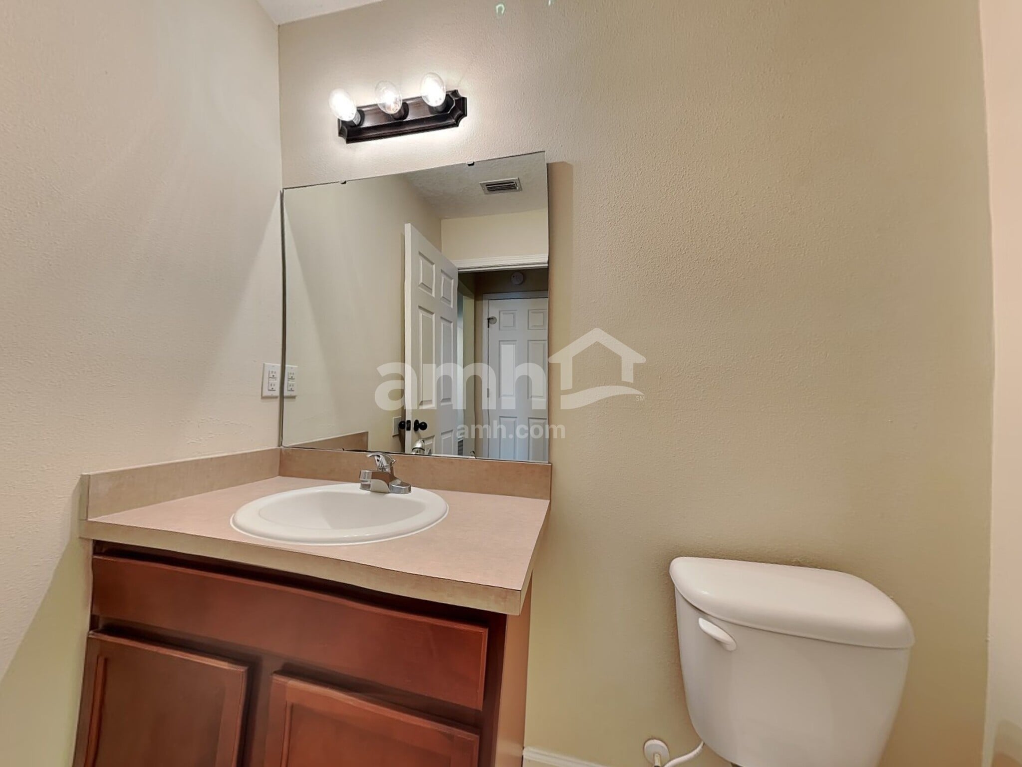 Building Photo - 7344 Rapid River Dr E