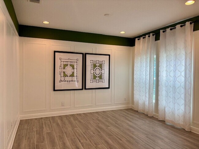 Building Photo - Gorgeous 3-bedroom Model Home in 55+ Commu...