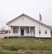 Building Photo - 7305 Old Madisonville Rd