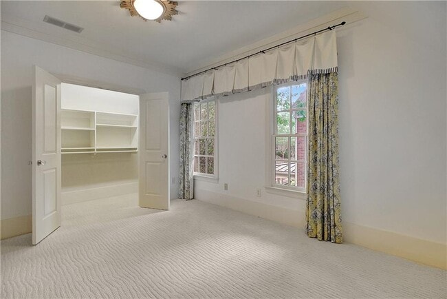 Building Photo - 9043 Selborne Ln