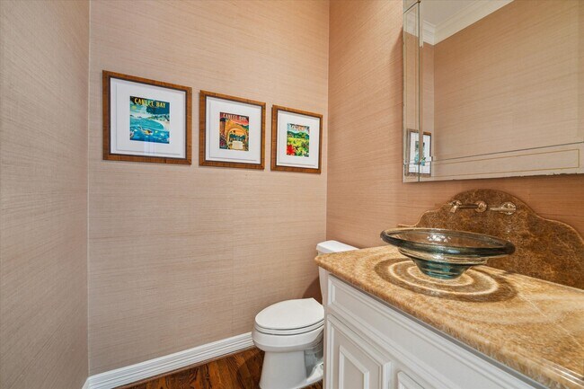 Building Photo - 2214 Potomac Dr