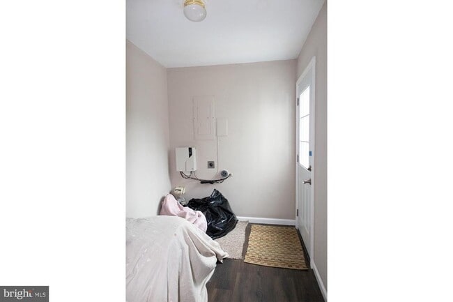 Building Photo - 54 Reliance Ct