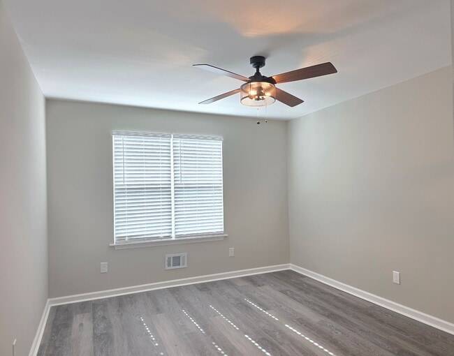 Building Photo - 2327 Tobacco Rd