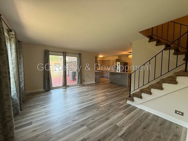 Building Photo - 280 Paddock Cir