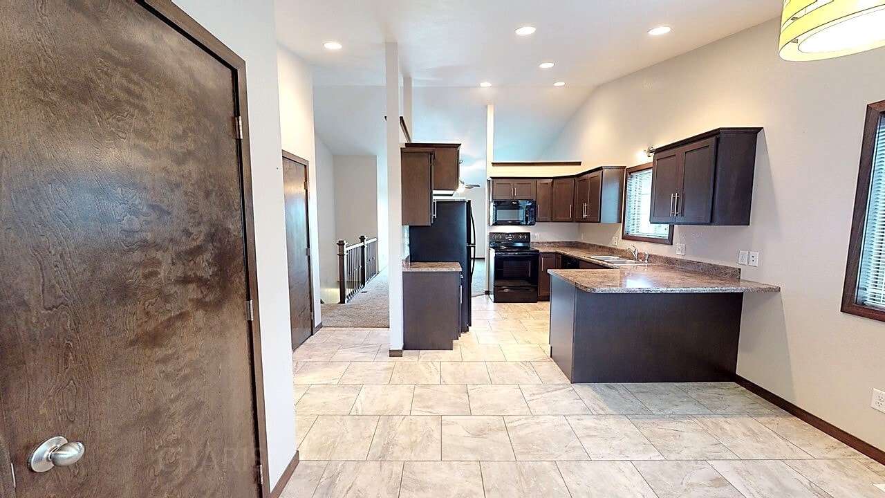 Building Photo - 4232 N Pennsylvania Ave