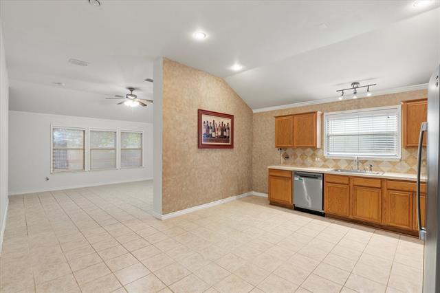 Building Photo - 206 Charleston Dr