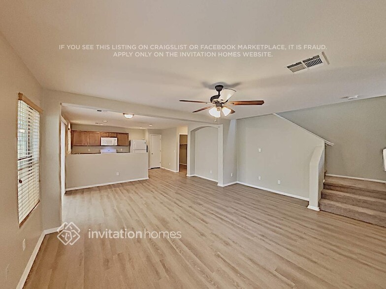 Building Photo - 944 S Sabino Dr