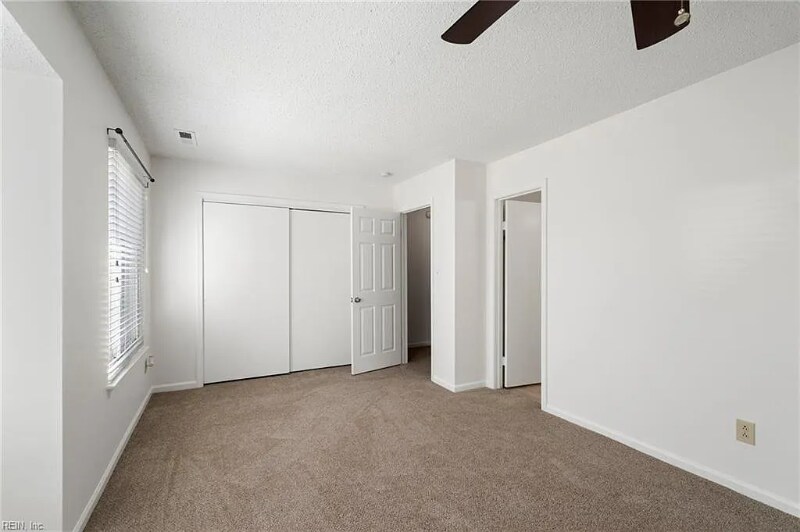 Building Photo - 732 Hecate Dr