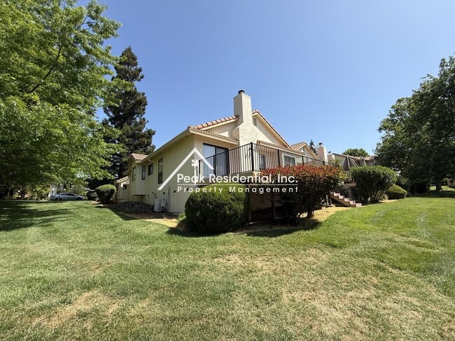 Building Photo - Rancho Murieta 3bd/2ba Duplex with 2 Car Garage