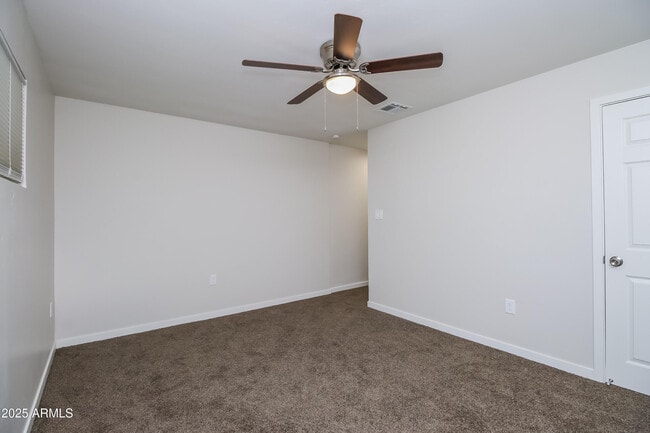 Building Photo - 410 N 97th St