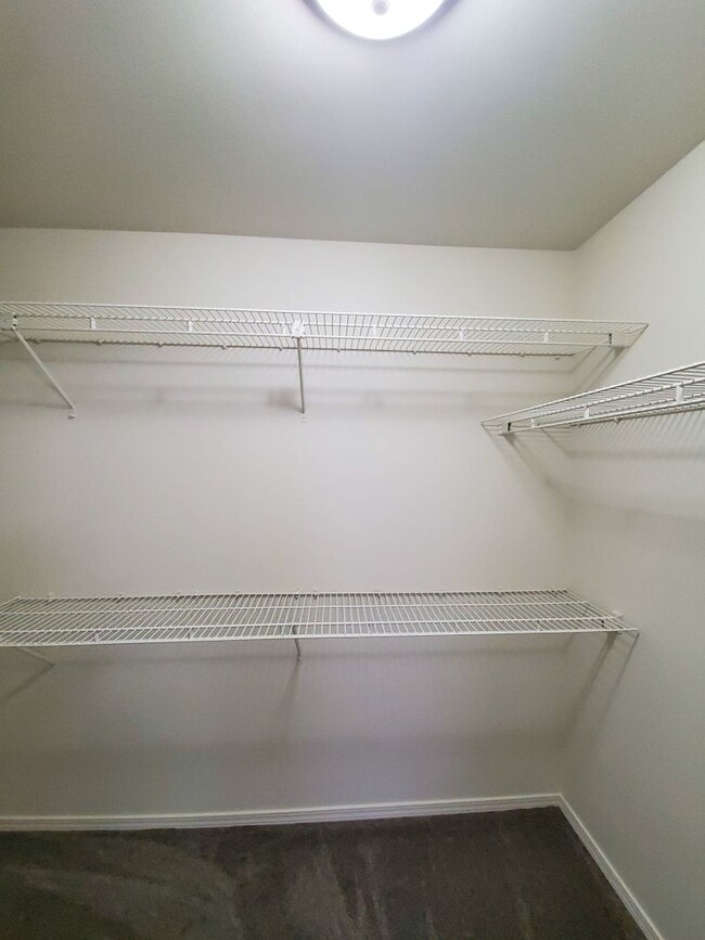 Building Photo - 1611 Lamb Ave