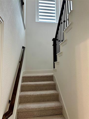 Building Photo - 1212 Rosebay Dr