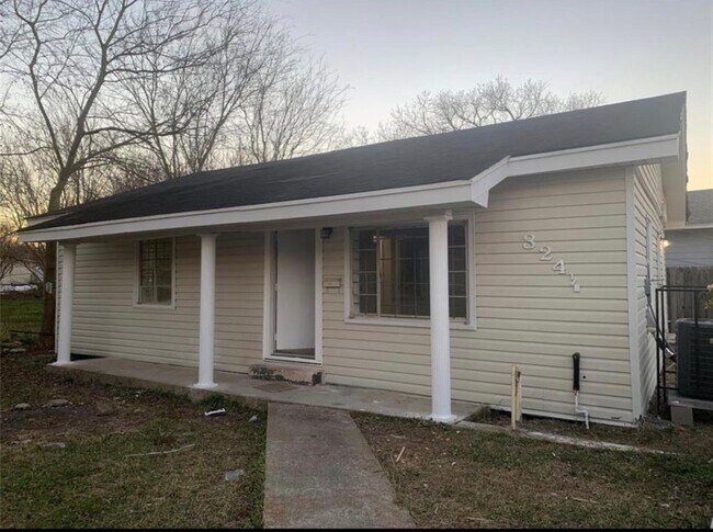 Primary Photo - 324 Delaware St