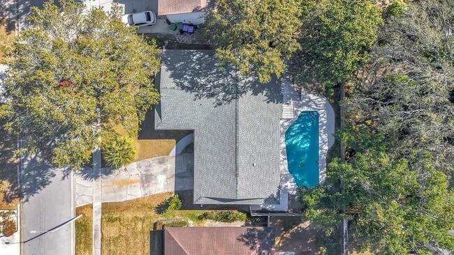 Building Photo - 6616 Blanche Ct