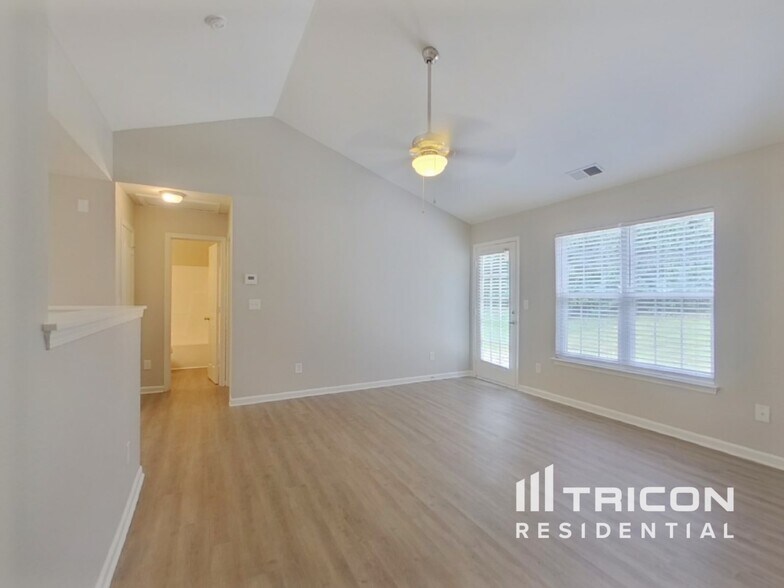 Building Photo - 1510 Verese Ct