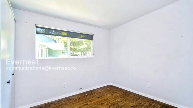 Building Photo - 13787 NE 77th Pl