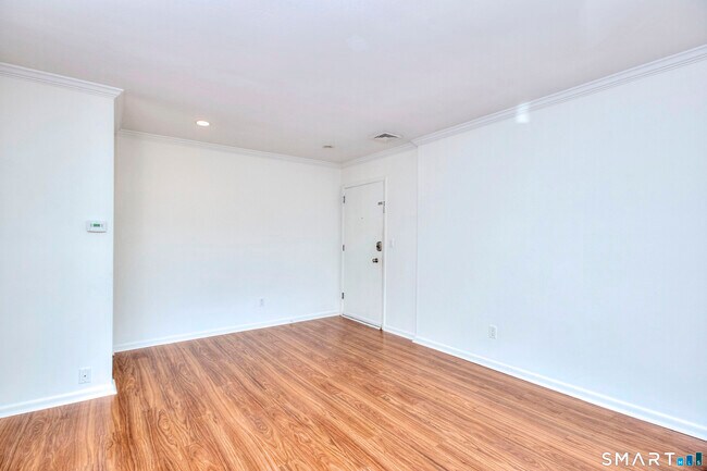 Building Photo - 109 Southport Woods Drive
