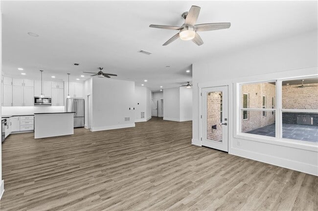 Building Photo - 15448 Hopewell Rd