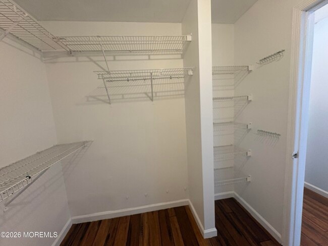 Building Photo - 103 Racquet Rd