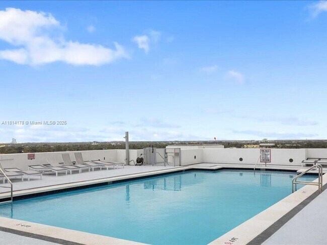 Building Photo - 1830 Radius Dr