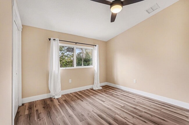 Building Photo - 1280 SR-A1A Unit D