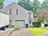 Building Photo - 4b Pine Grove Ave