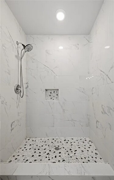 Building Photo - 5729 Abby Dr