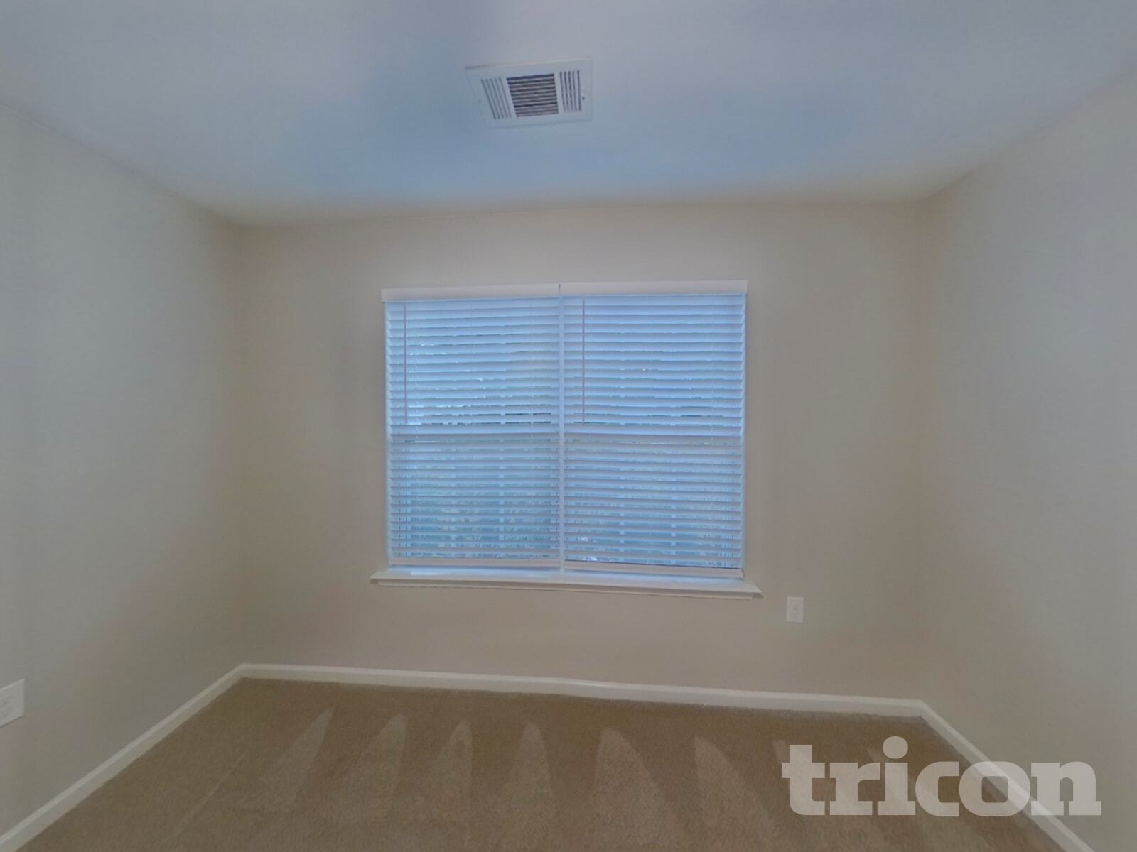 Building Photo - 2028 Stoney Pointe Cir