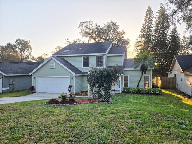 Building Photo - 1232 Woodridge Ct