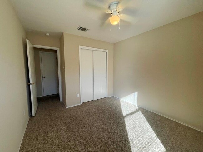 Building Photo - 209 Katy B Ln