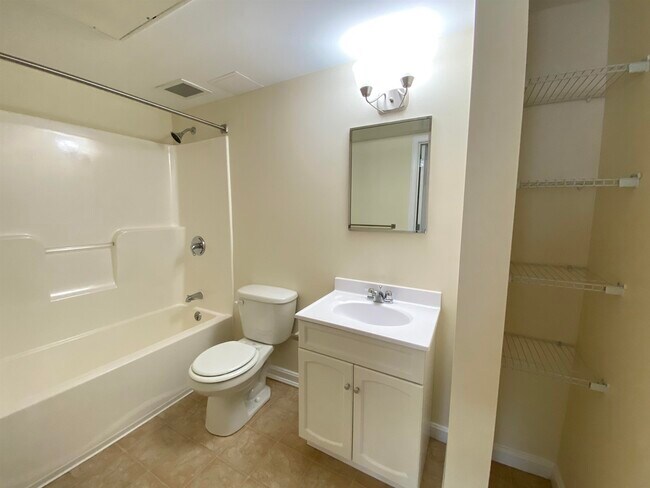 Building Photo - 10 Sentinel Court