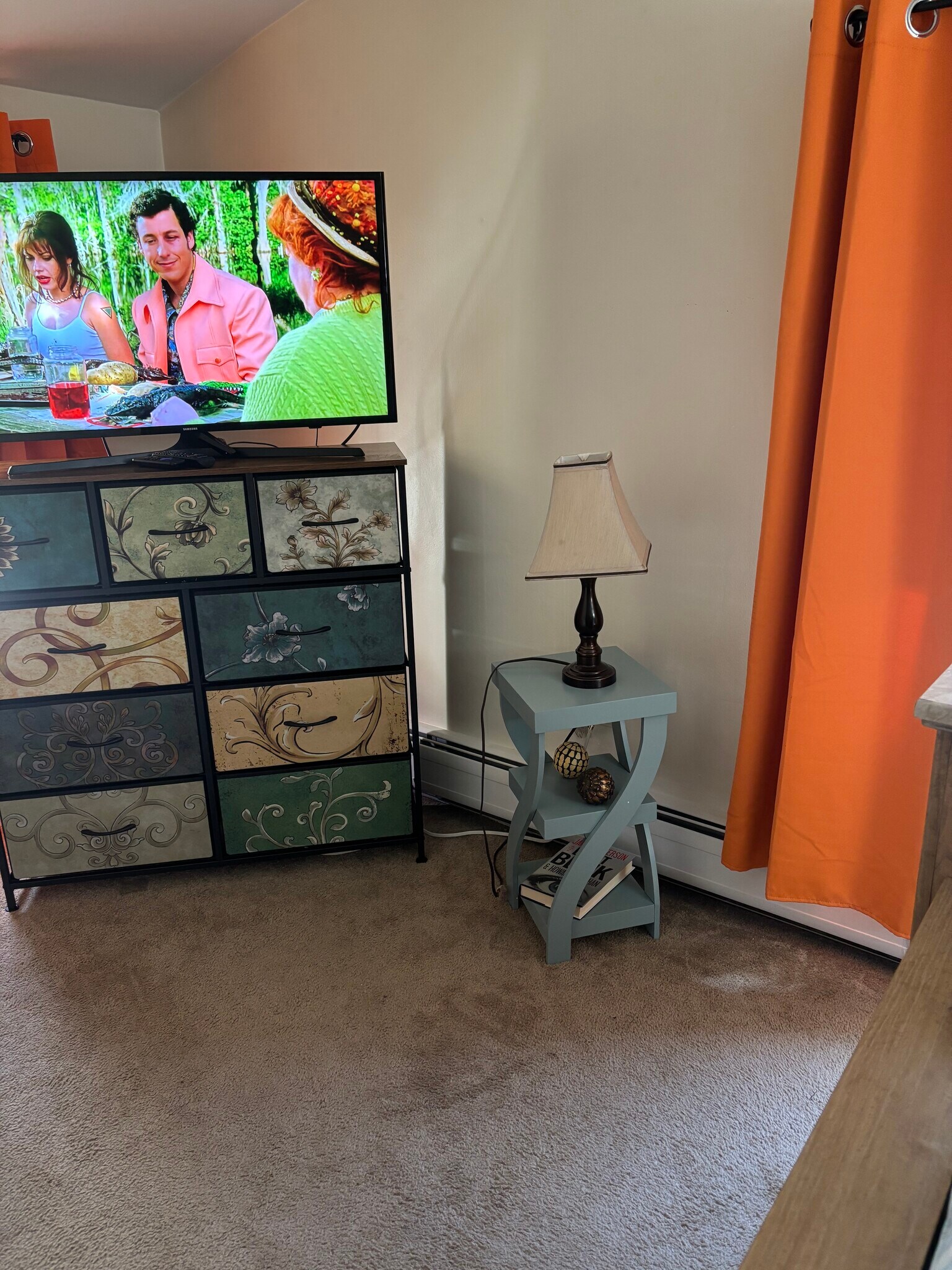 Building Photo - 285 Main St