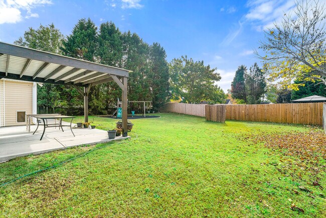 Building Photo - 5160 Oaks Landing Ct