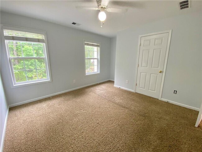 Building Photo - 6405 Knighted Ct