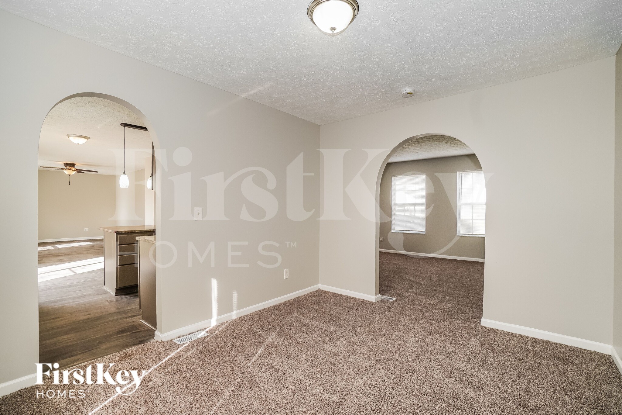 Building Photo - 391 Oak Village Dr